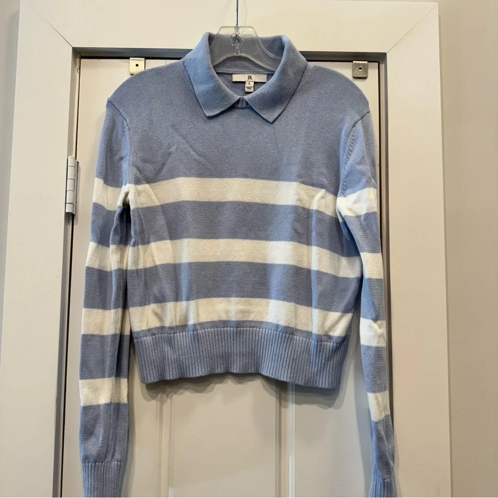 Banana Republic Light Blue and White Striped Sweater - Picture 3 of 9